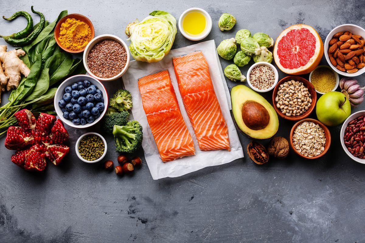 Boost Your Immunity: 7 Essential Superfoods to Eat Now!